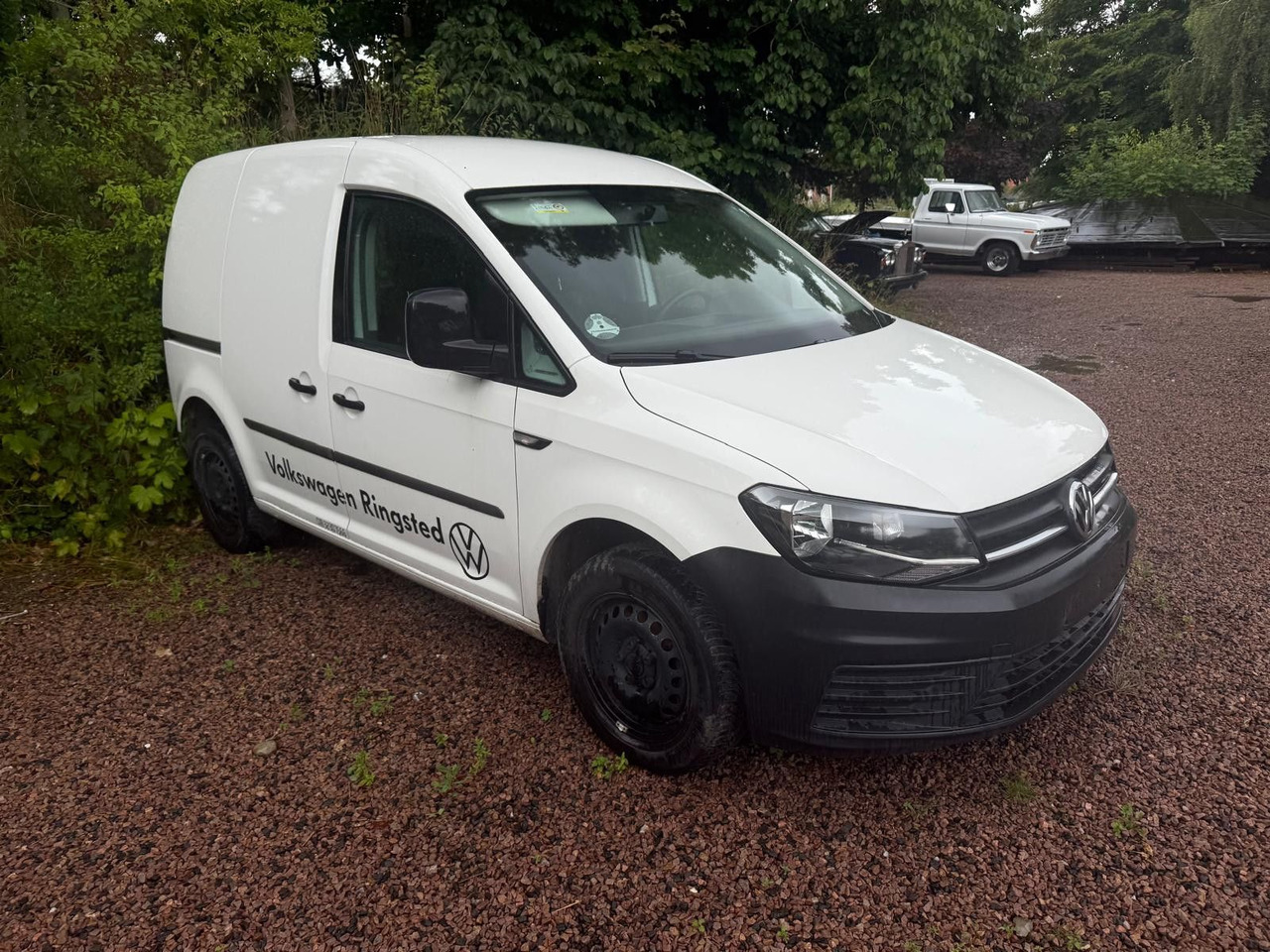 Volkswagen Caddy 2.0 TDI *A/C *ENGINE DEFECT - Furgoneta pequeña: foto 1 Volkswagen Caddy 2.0 TDI *A/C *ENGINE DEFECT - Furgoneta pequeña: foto 1