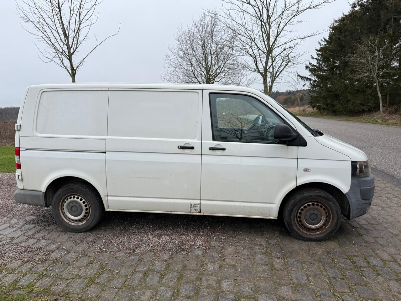 Volkswagen T5 Transporter 2.0 TDI Kasten *RESERVED Ro - Furgoneta pequeña: foto 4 Volkswagen T5 Transporter 2.0 TDI Kasten *RESERVED Ro - Furgoneta pequeña: foto 4