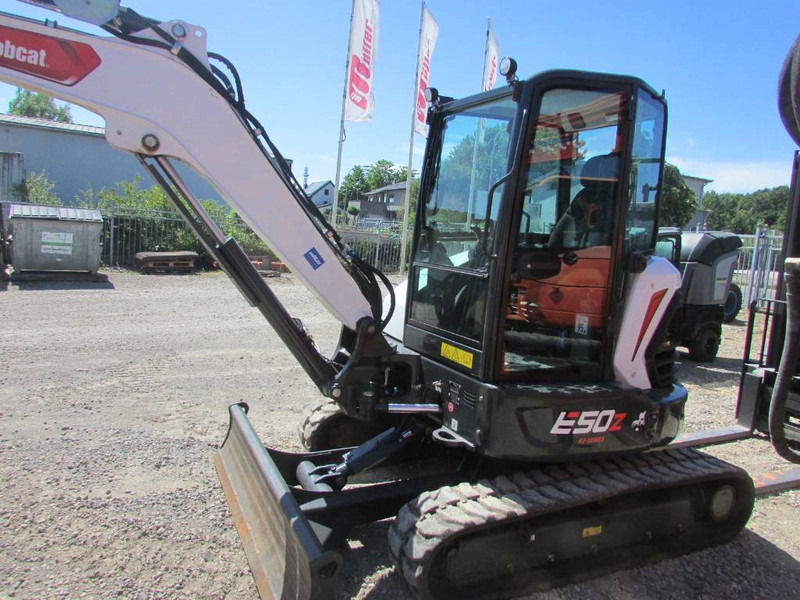 Bobcat E 50z Minibagger 42.500 EUR - Miniexcavadora: foto 5 Bobcat E 50z Minibagger 42.500 EUR - Miniexcavadora: foto 5