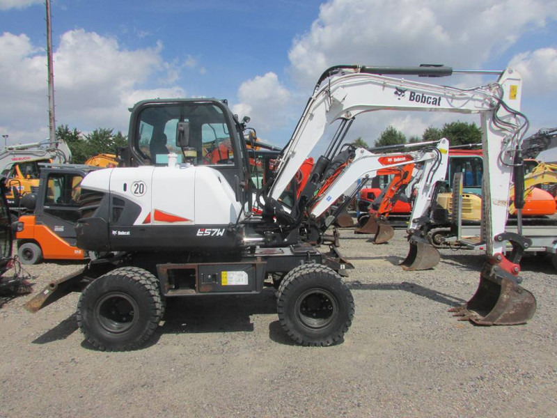 Bobcat E 57 W - Excavadora de ruedas: foto 1 Bobcat E 57 W - Excavadora de ruedas: foto 1