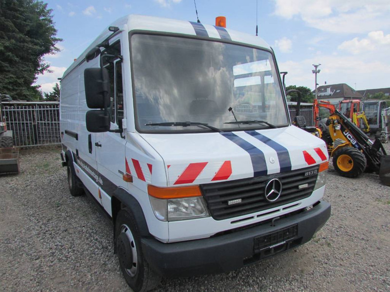 Mercedes-Benz 813 D Vario Kastenwagen - Camión caja cerrada: foto 2 Mercedes-Benz 813 D Vario Kastenwagen - Camión caja cerrada: foto 2