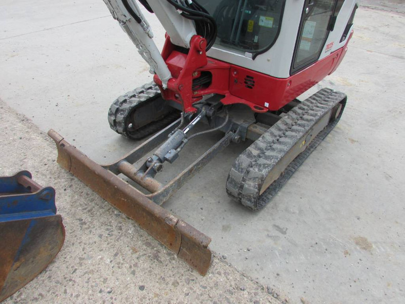 Takeuchi TB225 V3 Minibagger 35.500 EUR net - Miniexcavadora: foto 3 Takeuchi TB225 V3 Minibagger 35.500 EUR net - Miniexcavadora: foto 3