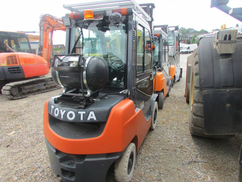 Toyota 02-8 FGF 25 Tonero 25 Gas Stapler 7.500 EUR - Carretilla elevadora de gas: foto 3 Toyota 02-8 FGF 25 Tonero 25 Gas Stapler 7.500 EUR - Carretilla elevadora de gas: foto 3