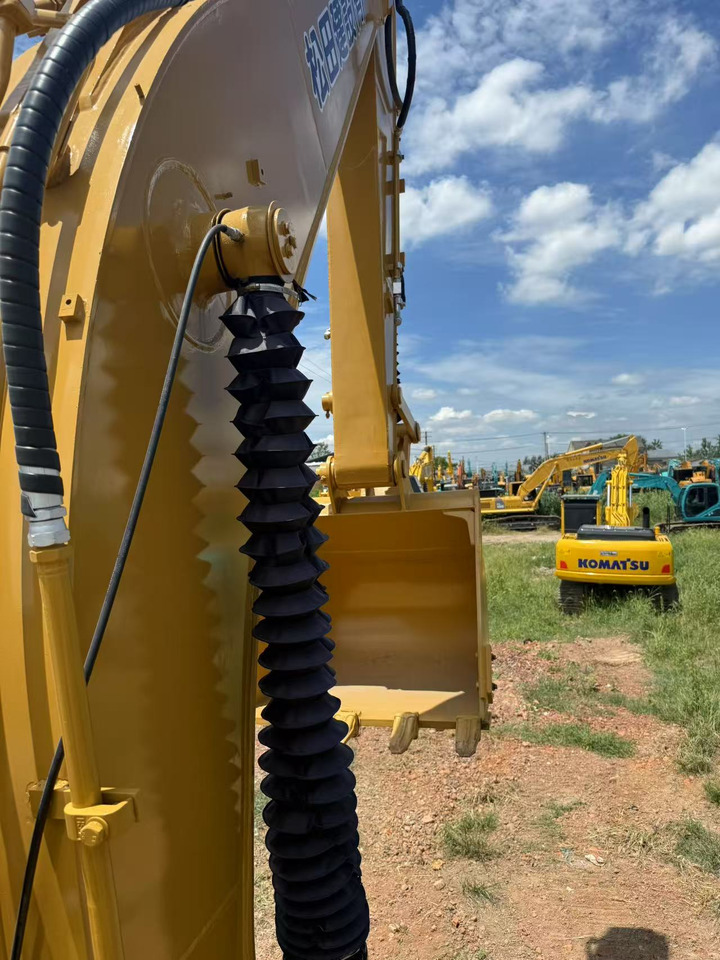 Excavadora de cadenas CAT 320D2: foto 7