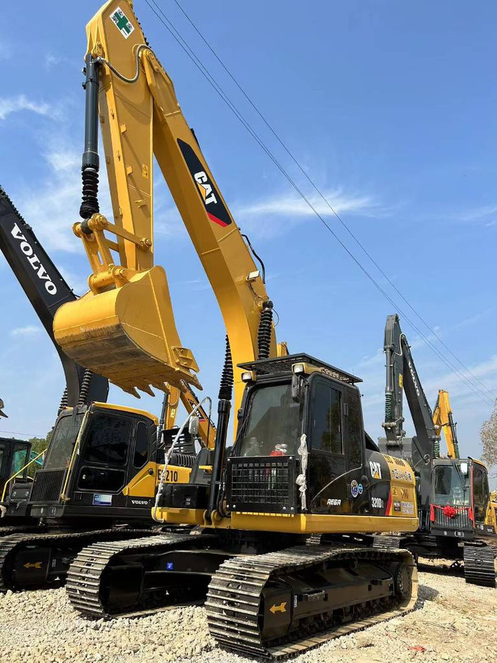 CAT 320D2 - Excavadora de cadenas: foto 1 CAT 320D2 - Excavadora de cadenas: foto 1