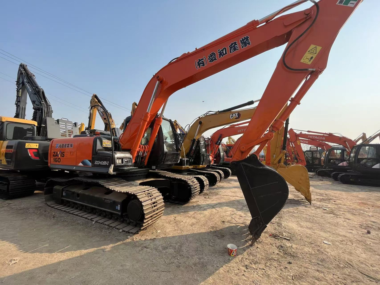 HITACHI ZX160 - Excavadora de cadenas: foto 2 HITACHI ZX160 - Excavadora de cadenas: foto 2