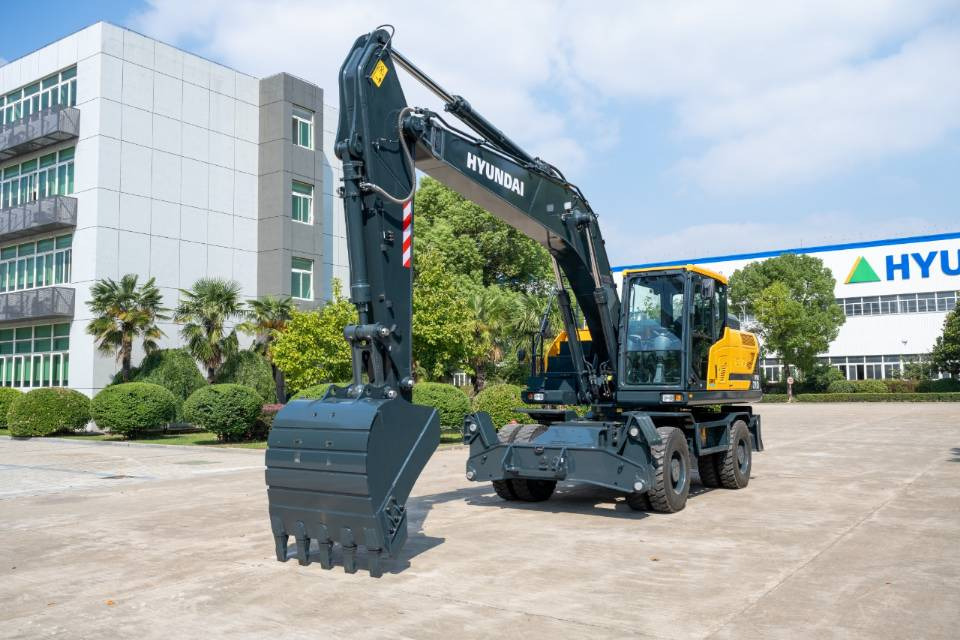 Hyundai HW210 - Excavadora de ruedas: foto 2 Hyundai HW210 - Excavadora de ruedas: foto 2