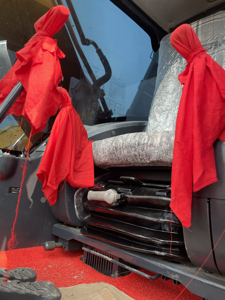 Hyundai R220LC-9S - Excavadora de cadenas: foto 4 Hyundai R220LC-9S - Excavadora de cadenas: foto 4