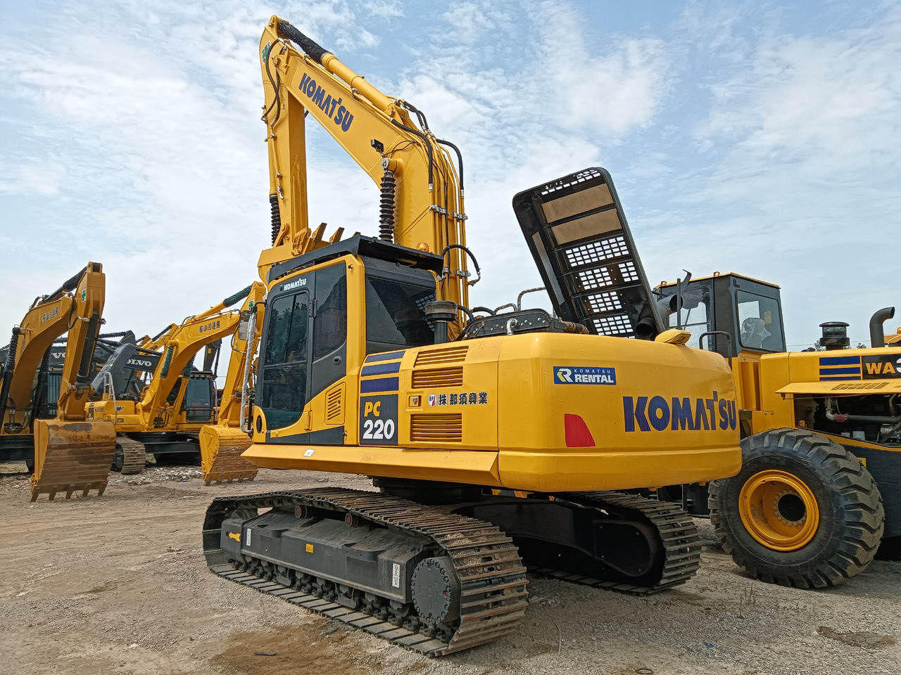 KOMATSU PC200-8 - Excavadora de cadenas: foto 2 KOMATSU PC200-8 - Excavadora de cadenas: foto 2