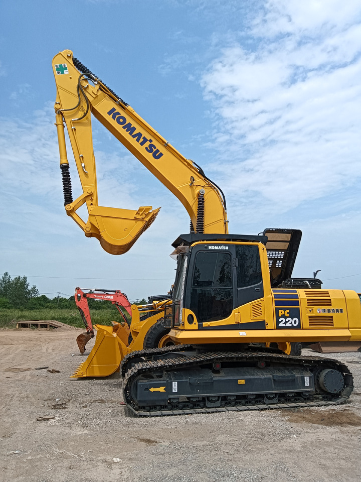KOMATSU PC200-8 - Excavadora de cadenas: foto 3 KOMATSU PC200-8 - Excavadora de cadenas: foto 3