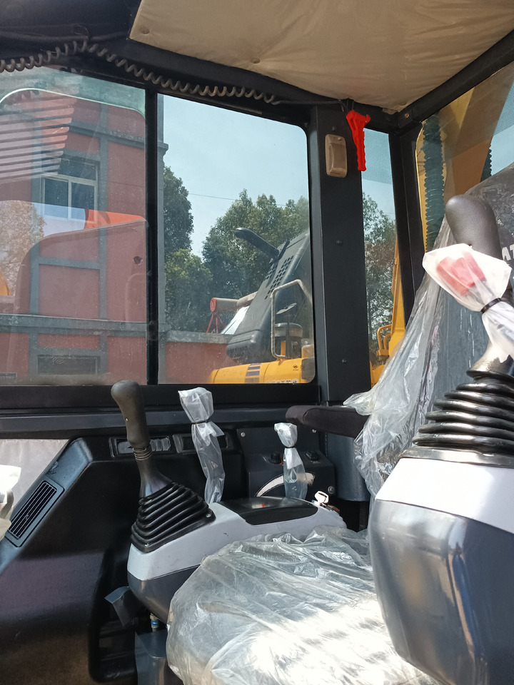 KOMATSU PC56-3 - Miniexcavadora: foto 5 KOMATSU PC56-3 - Miniexcavadora: foto 5