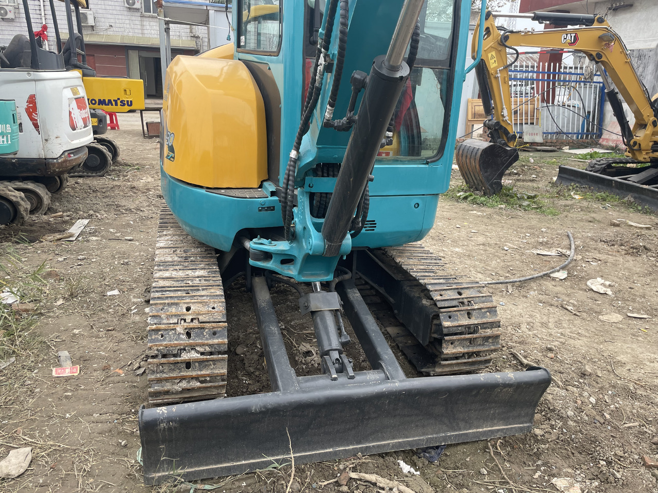KUBOTA U-30 - Miniexcavadora: foto 4 KUBOTA U-30 - Miniexcavadora: foto 4