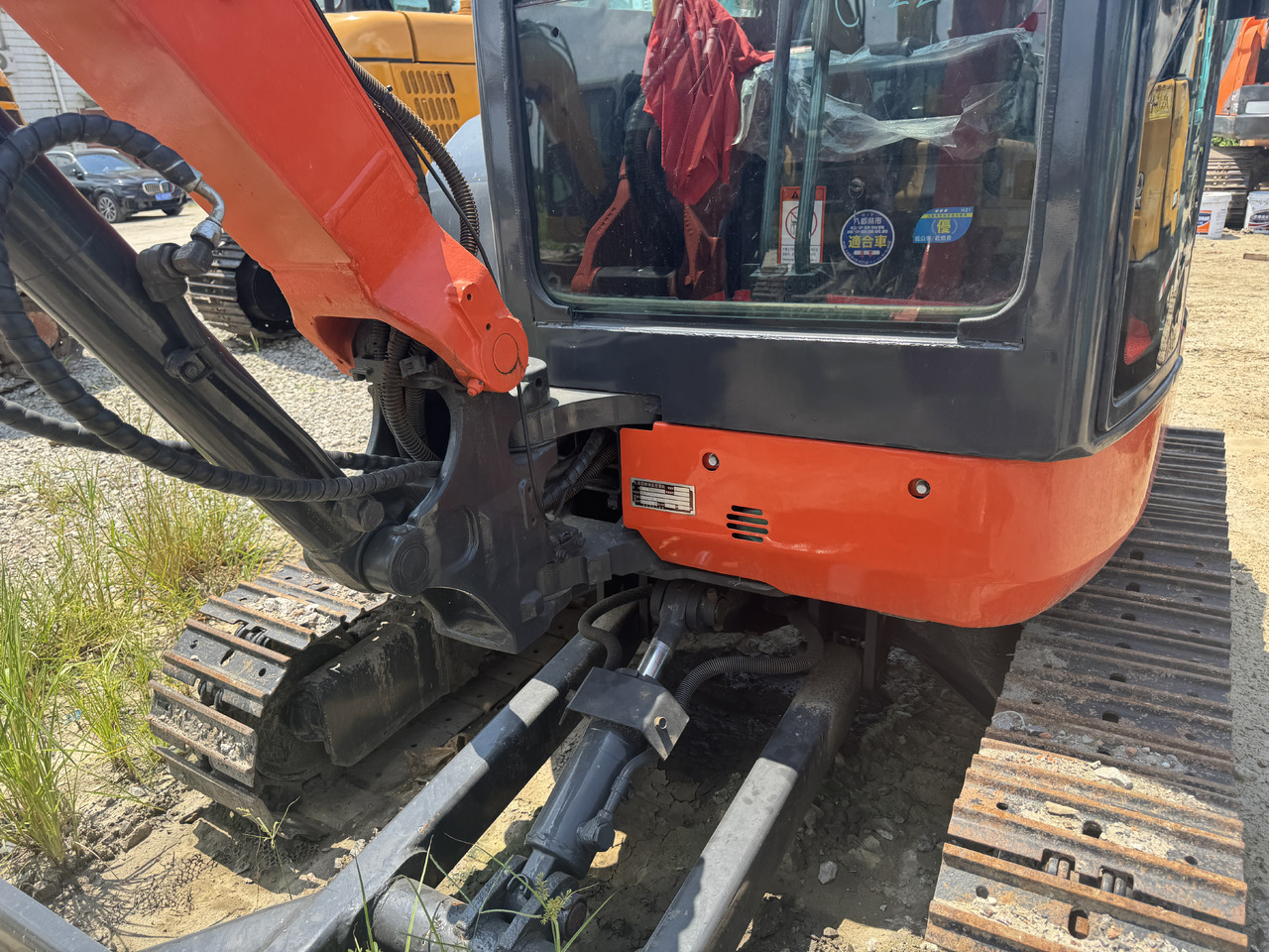 KUBOTA U35-5 - Miniexcavadora: foto 3 KUBOTA U35-5 - Miniexcavadora: foto 3
