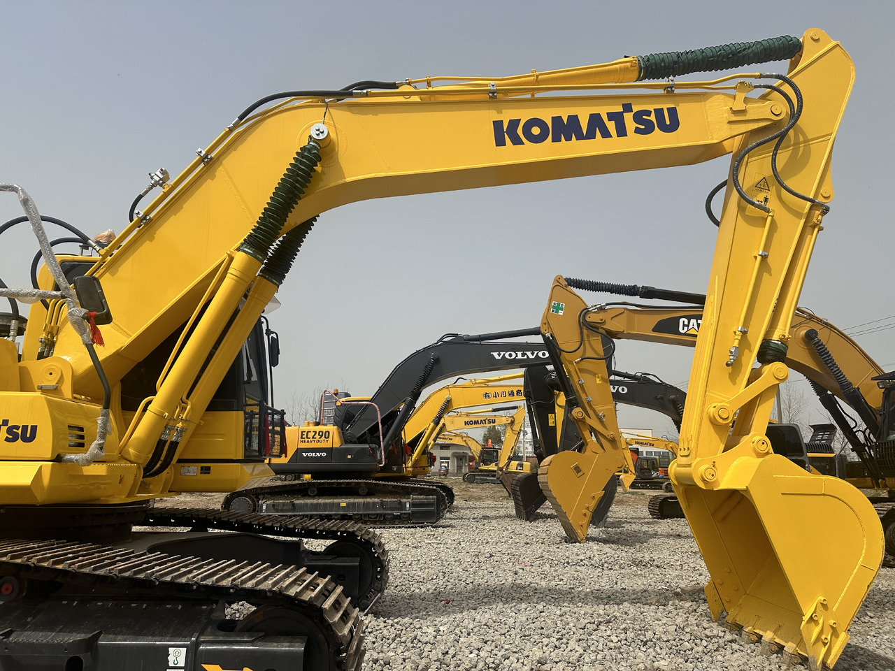 Komatsu PC 240 LC-8 - Excavadora de cadenas: foto 3 Komatsu PC 240 LC-8 - Excavadora de cadenas: foto 3
