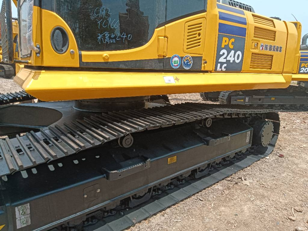 Komatsu PC 240 LC - Excavadora de cadenas: foto 3 Komatsu PC 240 LC - Excavadora de cadenas: foto 3