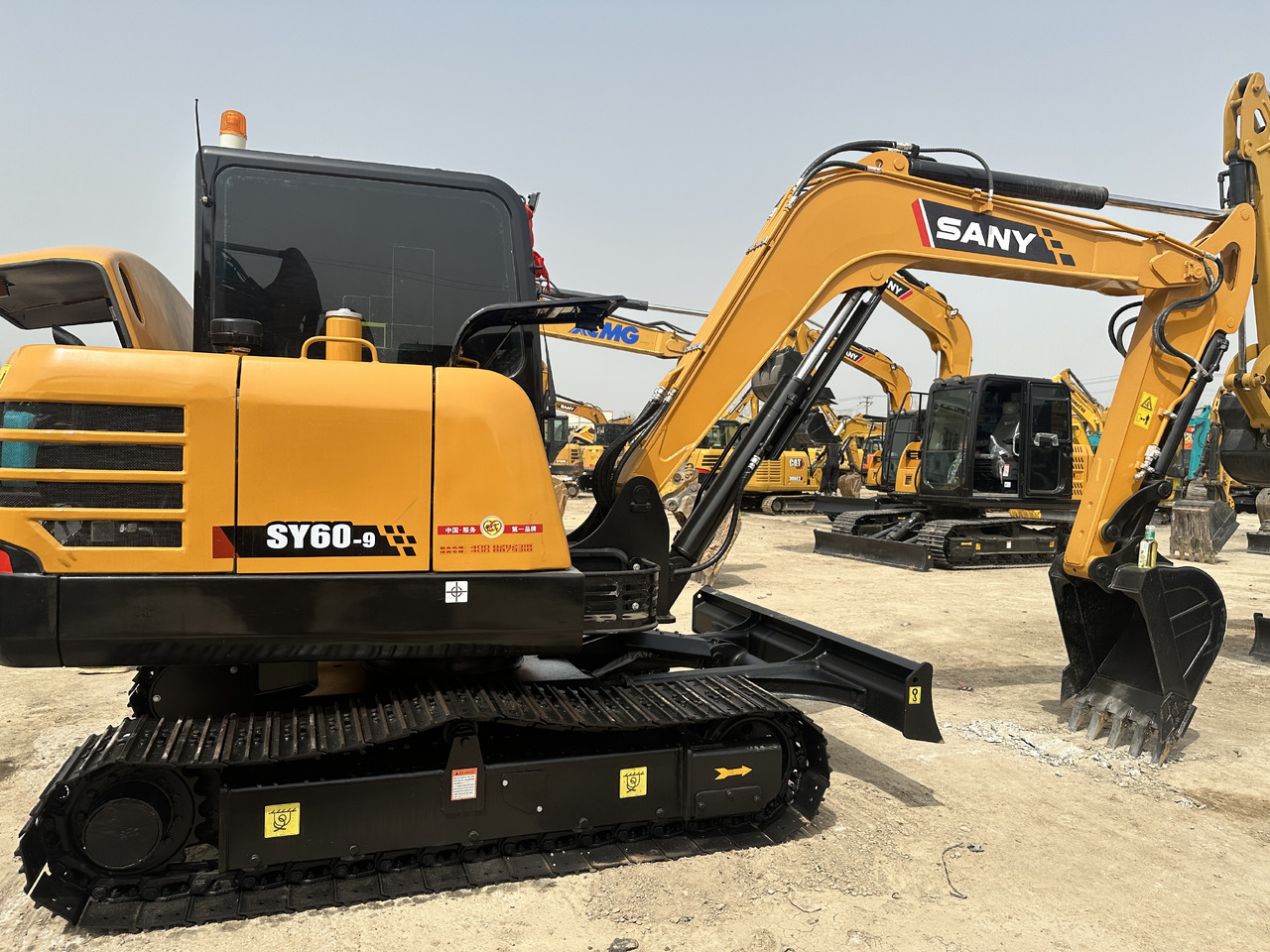 SANY SY60C-9 - Miniexcavadora: foto 1 SANY SY60C-9 - Miniexcavadora: foto 1