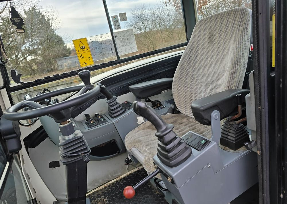 Terex - Excavadora de ruedas: foto 4 Terex - Excavadora de ruedas: foto 4