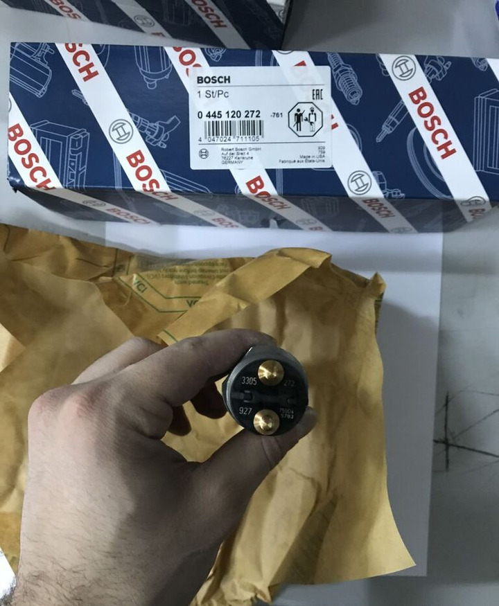 Bosch 0445120272 0 Cummins ALL OF THEM - Inyector para Retroexcavadora: foto 1 Bosch 0445120272 0 Cummins ALL OF THEM - Inyector para Retroexcavadora: foto 1