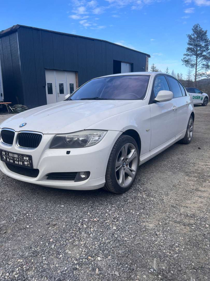 2009 BMW 316i Facelift (se mangellapp) - rep.-objekt - Sedan: foto 2 2009 BMW 316i Facelift (se mangellapp) - rep.-objekt - Sedan: foto 2