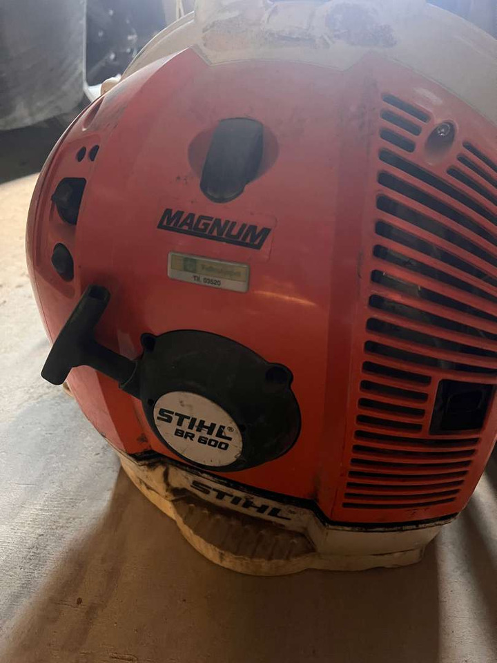 2023 Stihl BR 600 løvblåser - Maquinaria de jardinería: foto 3 2023 Stihl BR 600 løvblåser - Maquinaria de jardinería: foto 3