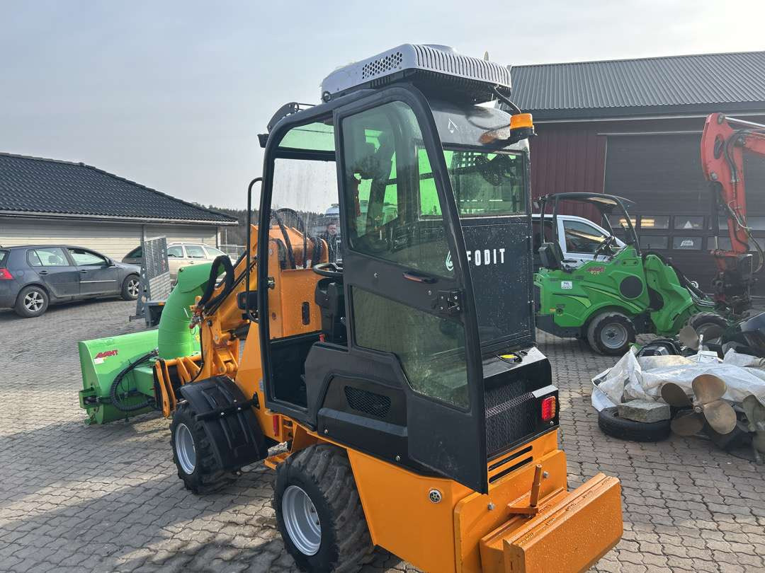 2024 Kompaktlaster FODIT FT 906 (Lite brukt - timeantall 16) - Minicargadora: foto 5 2024 Kompaktlaster FODIT FT 906 (Lite brukt - timeantall 16) - Minicargadora: foto 5