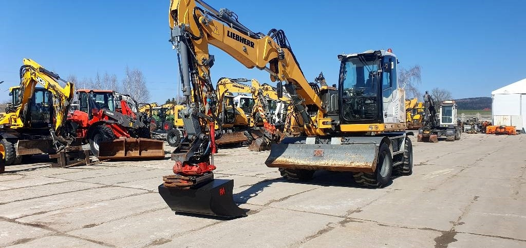 Liebherr A 912 compact - Excavadora de ruedas: foto 1 Liebherr A 912 compact - Excavadora de ruedas: foto 1
