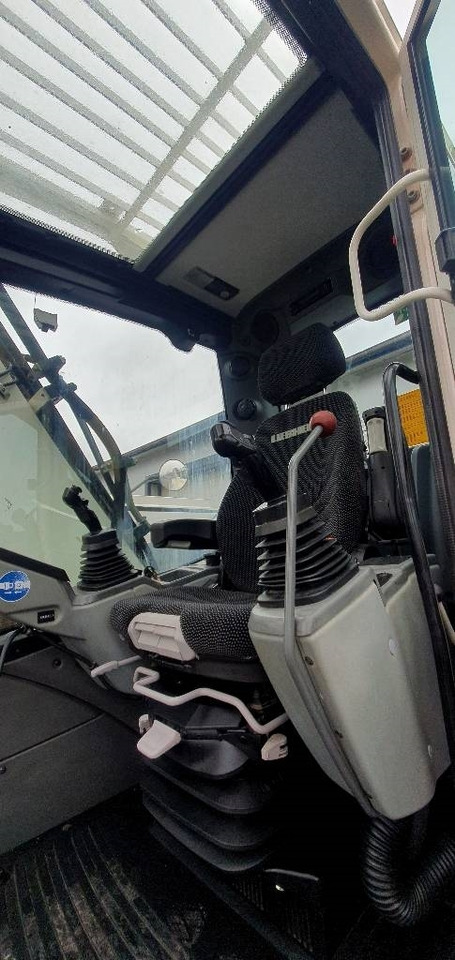Leasing para Liebherr R 914 compact  Liebherr R 914 compact: foto 6