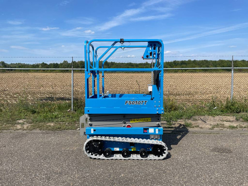 Fronteq FS0507T Tracked Scissor Lift | 2025 - Plataforma de tijeras: foto 4 Fronteq FS0507T Tracked Scissor Lift | 2025 - Plataforma de tijeras: foto 4