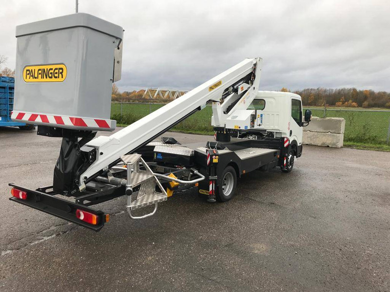 Palfinger P 200 T X E | 2019 - Camión con plataforma elevadora: foto 3 Palfinger P 200 T X E | 2019 - Camión con plataforma elevadora: foto 3