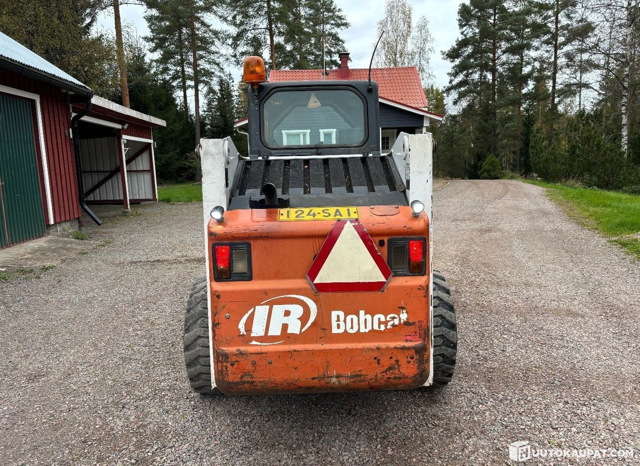 Bobcat 863, 2001, 2.7 L, 5,120 h Loader, Askola - Minicargadora: foto 4 Bobcat 863, 2001, 2.7 L, 5,120 h Loader, Askola - Minicargadora: foto 4
