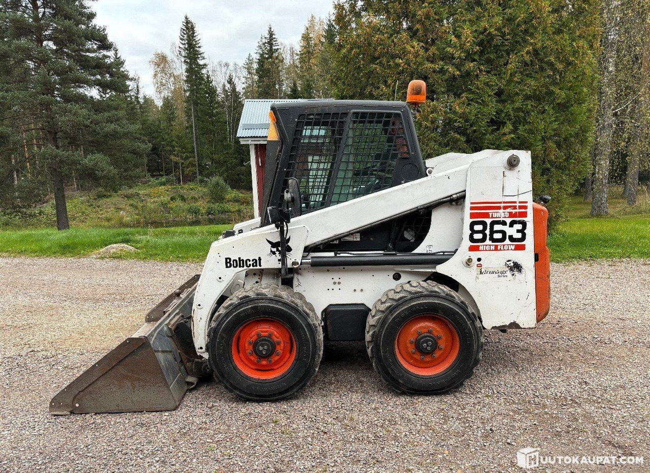 Bobcat 863, 2001, 2.7 L, 5,120 h Loader, Askola - Minicargadora: foto 2 Bobcat 863, 2001, 2.7 L, 5,120 h Loader, Askola - Minicargadora: foto 2