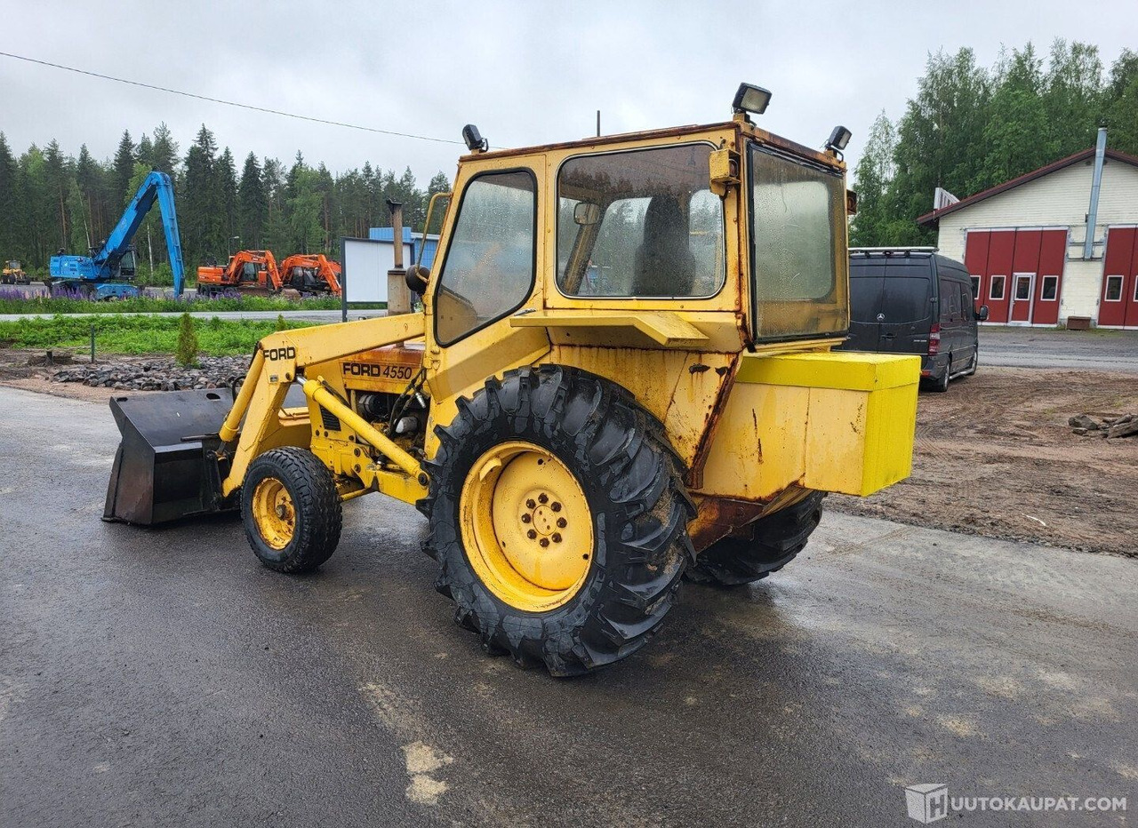 Ford 4550, 1971, Diesel Traktori + etukuormaaja MTK25, Virrat - Tractor: foto 2 Ford 4550, 1971, Diesel Traktori + etukuormaaja MTK25, Virrat - Tractor: foto 2