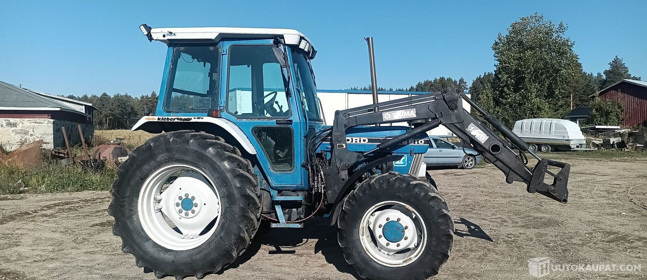 Ford 6610 MK II Turbo + Trima 1420, 1988, Diesel, 6 700 h, Leppävirta - Tractor: foto 1 Ford 6610 MK II Turbo + Trima 1420, 1988, Diesel, 6 700 h, Leppävirta - Tractor: foto 1
