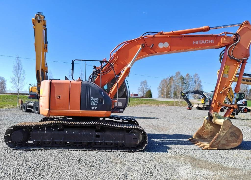Hitachi ZX 225 US, 2003, 16 156 h Kaivinkone, Kurikka - Excavadora de cadenas: foto 2 Hitachi ZX 225 US, 2003, 16 156 h Kaivinkone, Kurikka - Excavadora de cadenas: foto 2