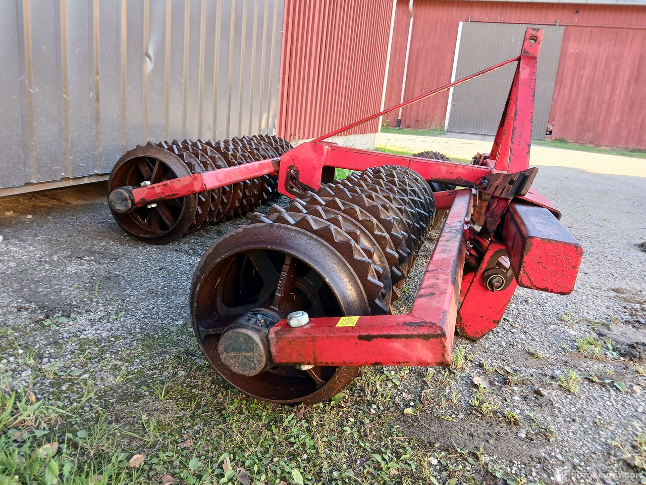 Esa 370 nostolaitejyrät, Salo - Implemento: foto 4 Esa 370 nostolaitejyrät, Salo - Implemento: foto 4