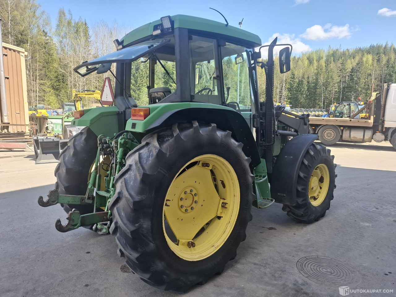 John Deere 6400, 1997 Traktori, Sis alv 25,5%, Nurmijärvi - Tractor: foto 3 John Deere 6400, 1997 Traktori, Sis alv 25,5%, Nurmijärvi - Tractor: foto 3