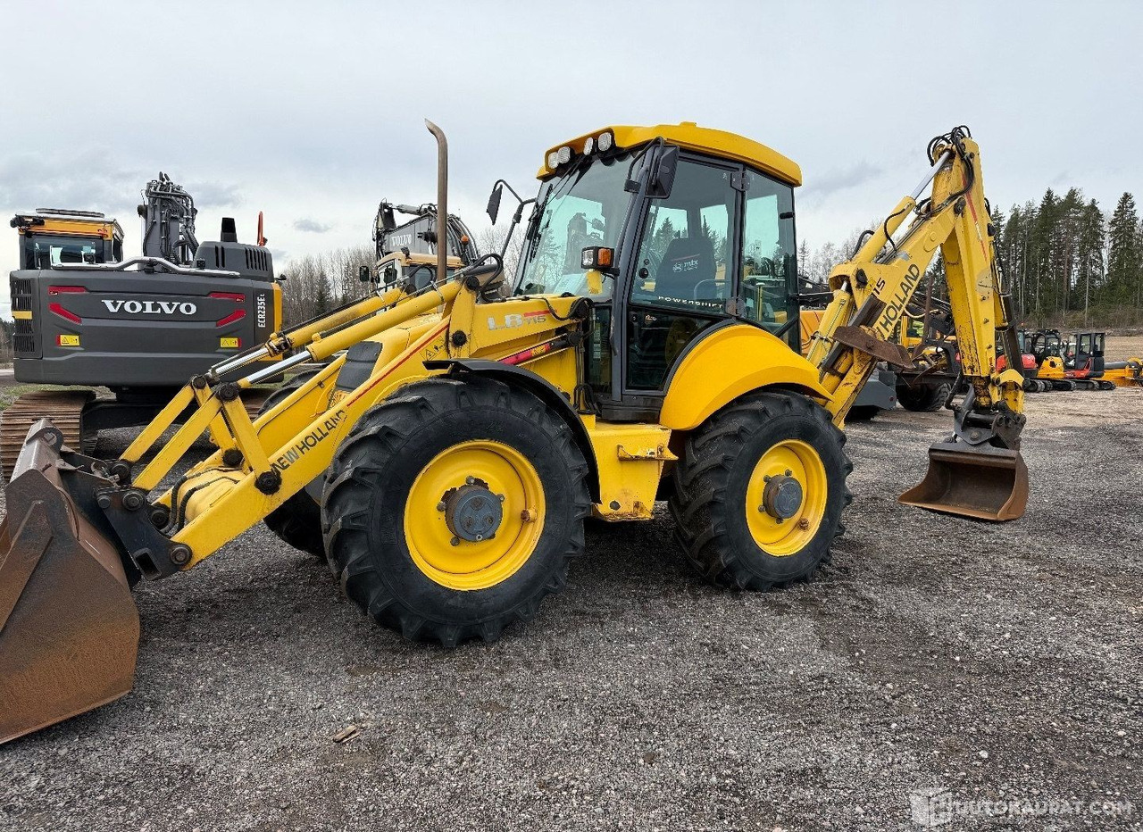 New Holland LB115 4PS, Traktorikaivuri, 7900h, 2001, Lahti - Maquinaria de construcción: foto 1 New Holland LB115 4PS, Traktorikaivuri, 7900h, 2001, Lahti - Maquinaria de construcción: foto 1