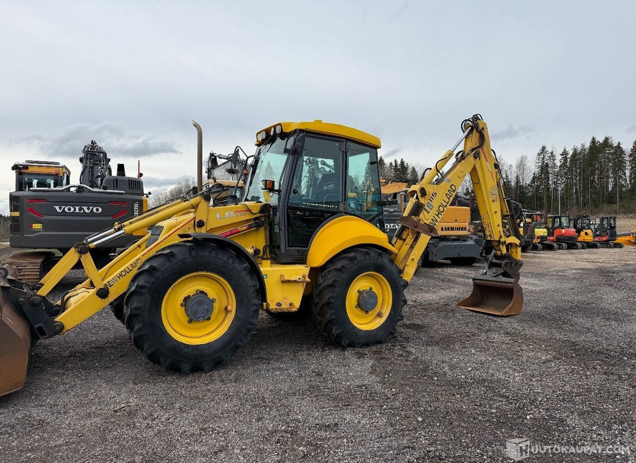 New Holland LB115 4PS, Traktorikaivuri, 7900h, 2001, Lahti - Maquinaria de construcción: foto 5 New Holland LB115 4PS, Traktorikaivuri, 7900h, 2001, Lahti - Maquinaria de construcción: foto 5