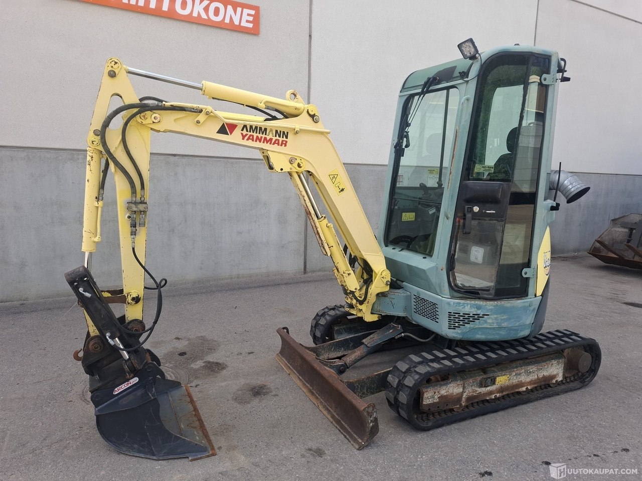 Yanmar Vio20-3, 2005, Minikaivuri, Sis alv 25,5%, Nurmijärvi - Maquinaria de construcción: foto 5 Yanmar Vio20-3, 2005, Minikaivuri, Sis alv 25,5%, Nurmijärvi - Maquinaria de construcción: foto 5