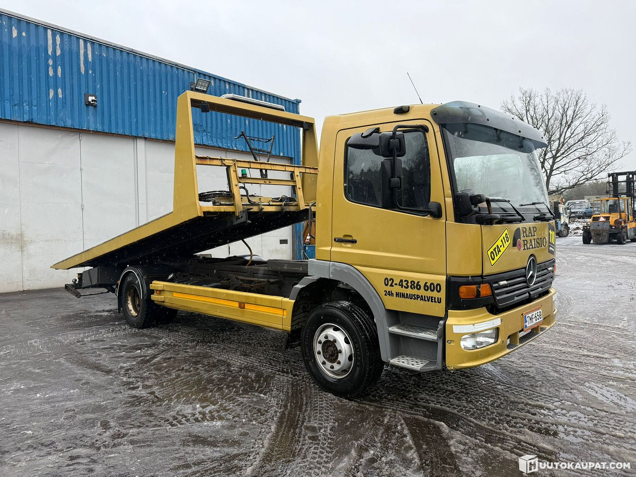 Mercedes-Benz 1517 L-97027/416, 2000, Turku - Grua de remolque autos: foto 3 Mercedes-Benz 1517 L-97027/416, 2000, Turku - Grua de remolque autos: foto 3