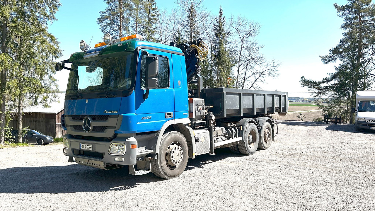Kuorma-auto Mercedes-Benz Actros 2532, vm. 2009, kympitetty pilkki ja vaijerilaitteet, Lieto - Otros maquinaria: foto 1 Kuorma-auto Mercedes-Benz Actros 2532, vm. 2009, kympitetty pilkki ja vaijerilaitteet, Lieto - Otros maquinaria: foto 1