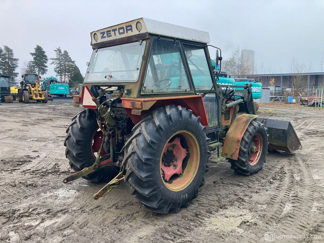 Zetor 7245, Nelivetotraktori, 1985, Marginaaliverollinen, Seinäjoki - Otros maquinaria: foto 3 Zetor 7245, Nelivetotraktori, 1985, Marginaaliverollinen, Seinäjoki - Otros maquinaria: foto 3