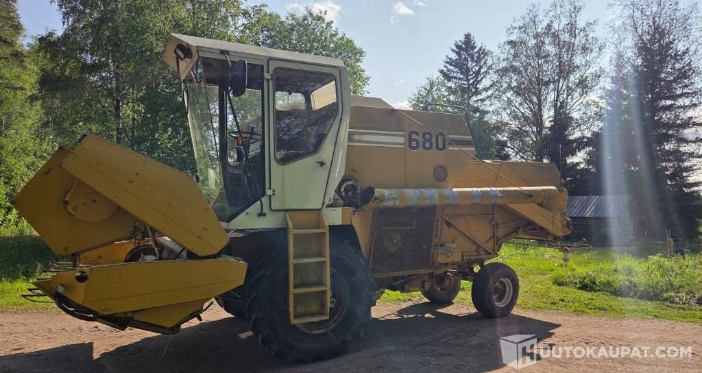 Sampo-Rosenlew 680, 1985, MTK25, Parkano - Cosechadora de granos: foto 2 Sampo-Rosenlew 680, 1985, MTK25, Parkano - Cosechadora de granos: foto 2