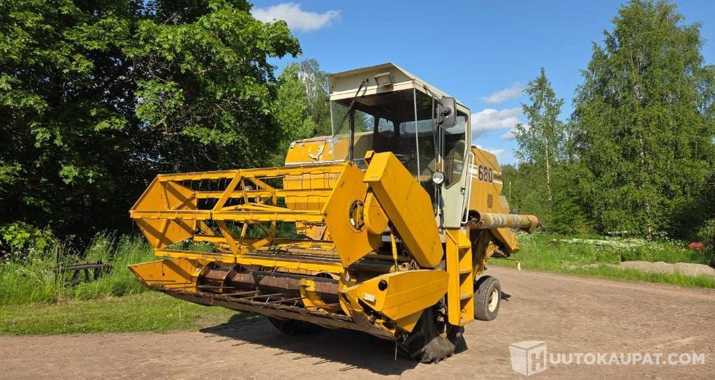 Sampo-Rosenlew 680, 1985, MTK25, Parkano - Cosechadora de granos: foto 3 Sampo-Rosenlew 680, 1985, MTK25, Parkano - Cosechadora de granos: foto 3