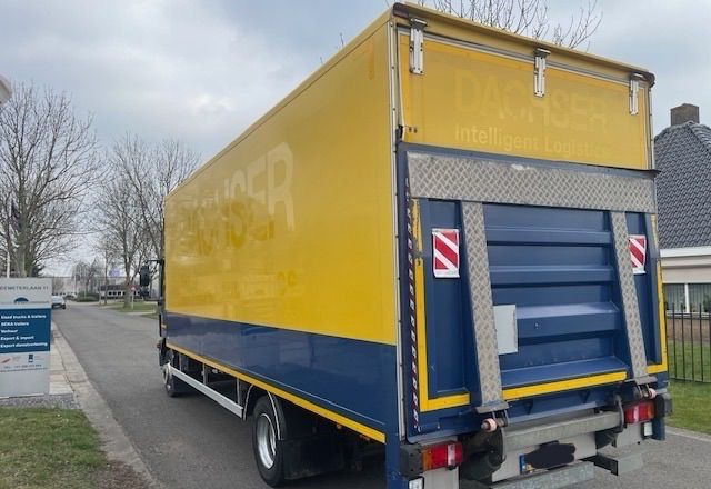 MAN TGM TGL 12.250 z Holandii KLIMA 7.2m AUTOMAT WINDA TOP CENA euro 6 nauka jazdy ESP ASR - Camión caja cerrada: foto 5 MAN TGM TGL 12.250 z Holandii KLIMA 7.2m AUTOMAT WINDA TOP CENA euro 6 nauka jazdy ESP ASR - Camión caja cerrada: foto 5
