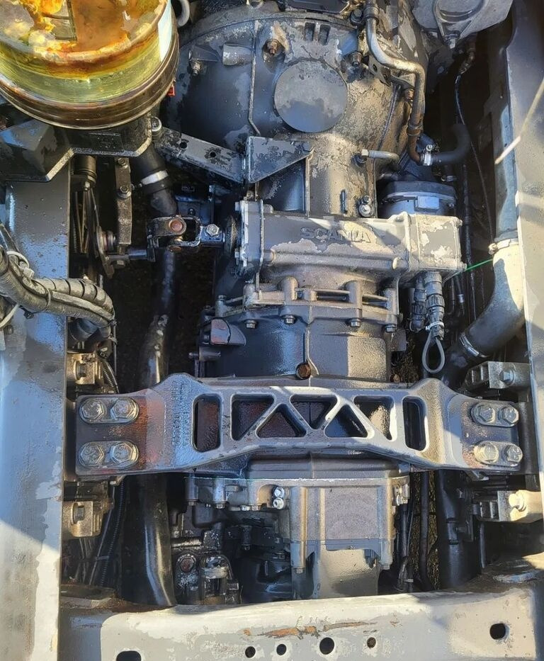 Scania GRS 895 R Scania GRS 895 R truck - Caja de cambios para Camión: foto 2 Scania GRS 895 R Scania GRS 895 R truck - Caja de cambios para Camión: foto 2