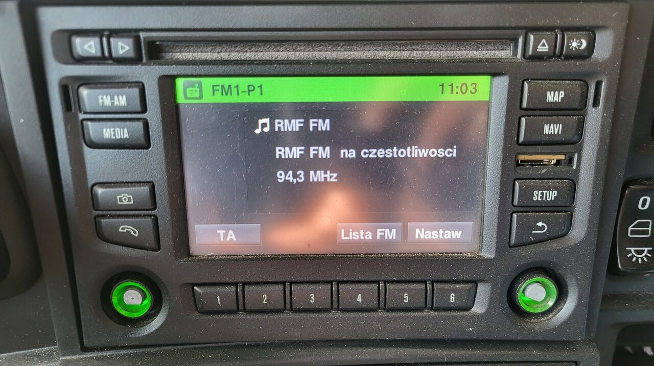 Scania Nawigacja Navi CD Bluetooth R 2538534 Scania SCANIA R 2026742 truck - Salpicadero para Camión: foto 2 Scania Nawigacja Navi CD Bluetooth R 2538534 Scania SCANIA R 2026742 truck - Salpicadero para Camión: foto 2