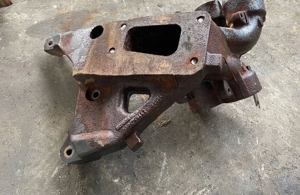 Scania R 730 V8 1906965 Scania R 730 V8 1906965 truck - Colector de escape para Camión: foto 5 Scania R 730 V8 1906965 Scania R 730 V8 1906965 truck - Colector de escape para Camión: foto 5