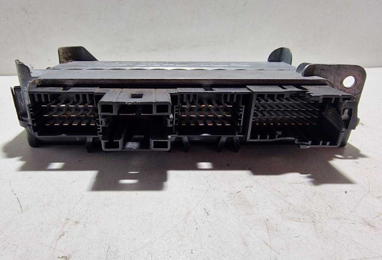 Scania Sterownik Świateł CUV2 R EURO6 2382793 Scania Sterownik Świateł CUV2 Scania R EURO6 2382793 truck - Unidad de control para Camión: foto 2 Scania Sterownik Świateł CUV2 R EURO6 2382793 Scania Sterownik Świateł CUV2 Scania R EURO6 2382793 truck - Unidad de control para Camión: foto 2