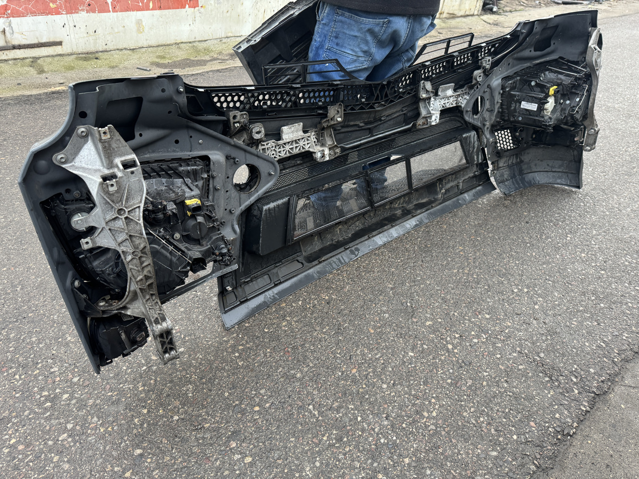 Mercedes-Benz Antos - Parachoques para Camión: foto 5 Mercedes-Benz Antos - Parachoques para Camión: foto 5